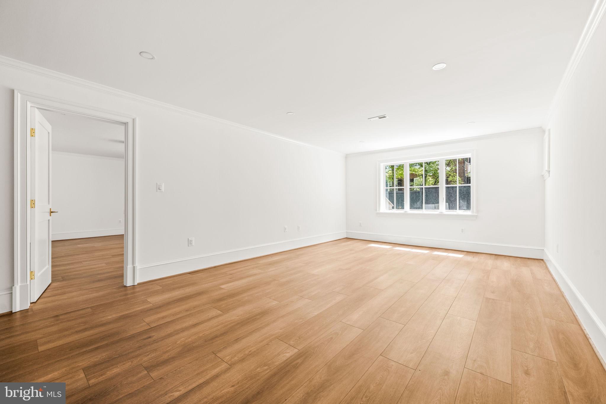 ROSEMONT - Residential