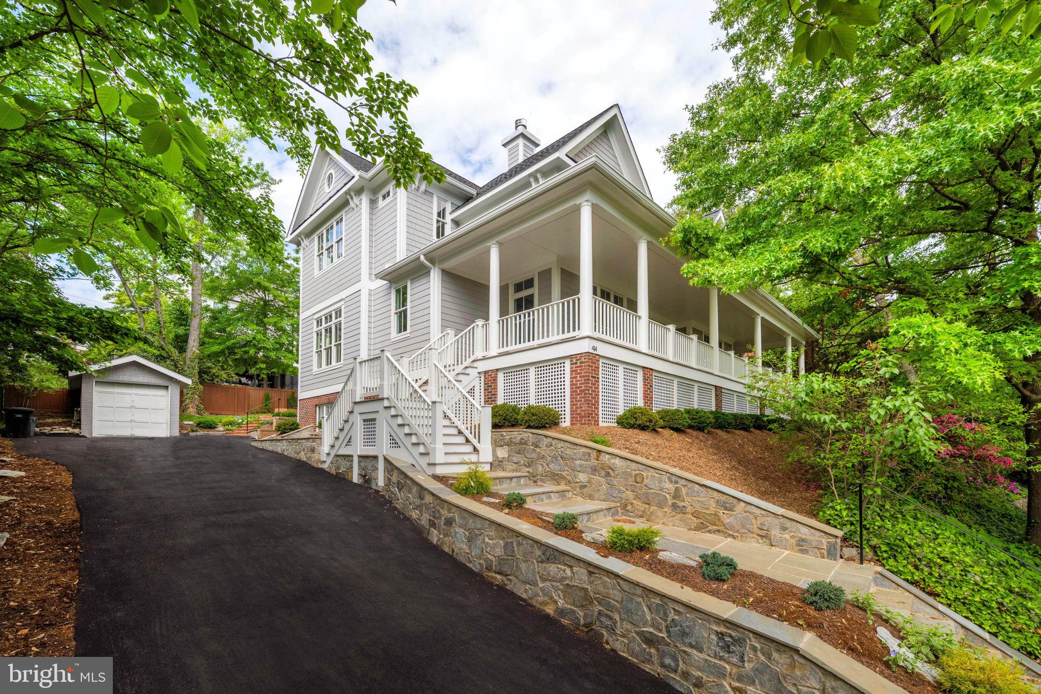 414 RUCKER PLACE