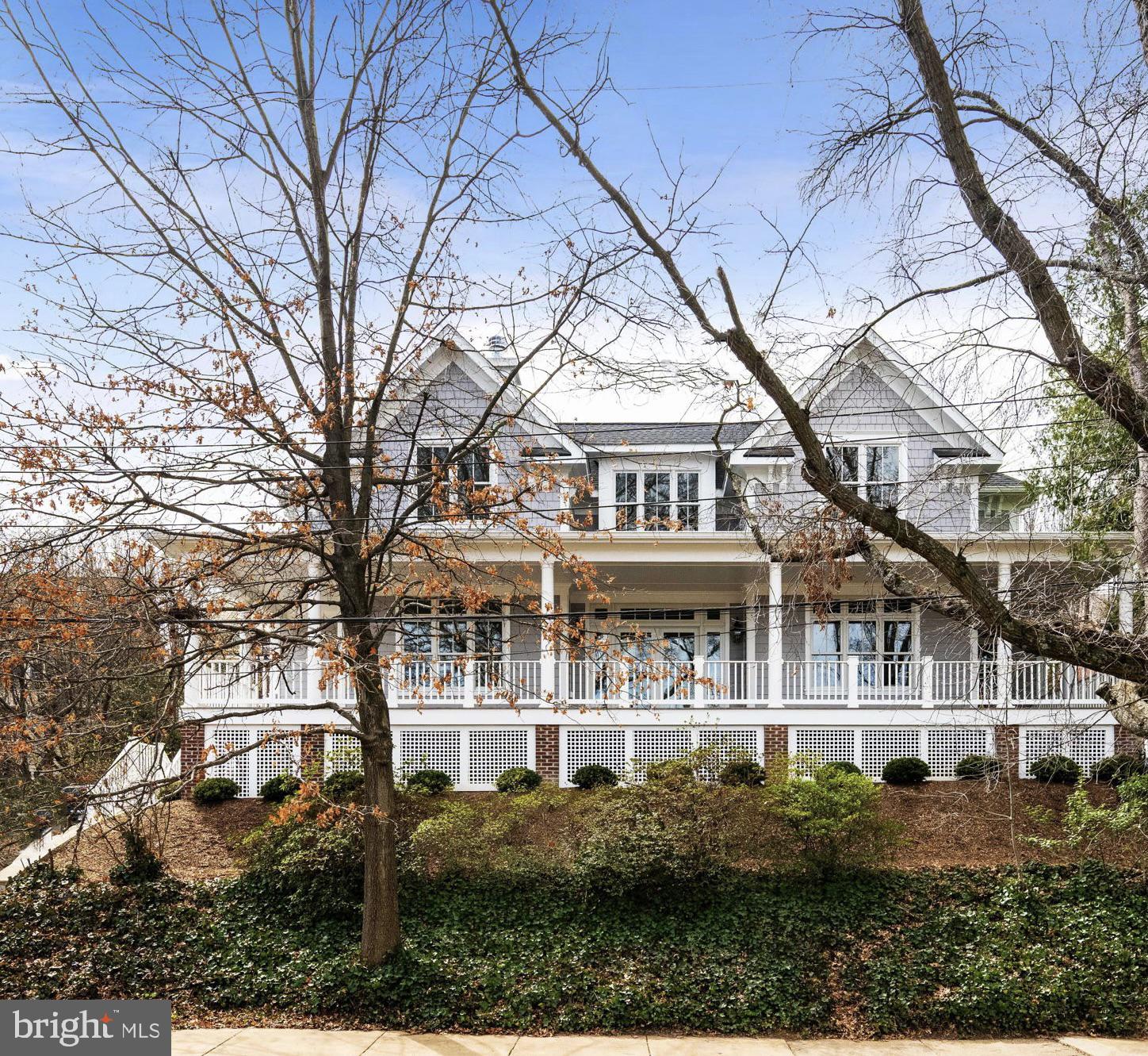 414 RUCKER PLACE
