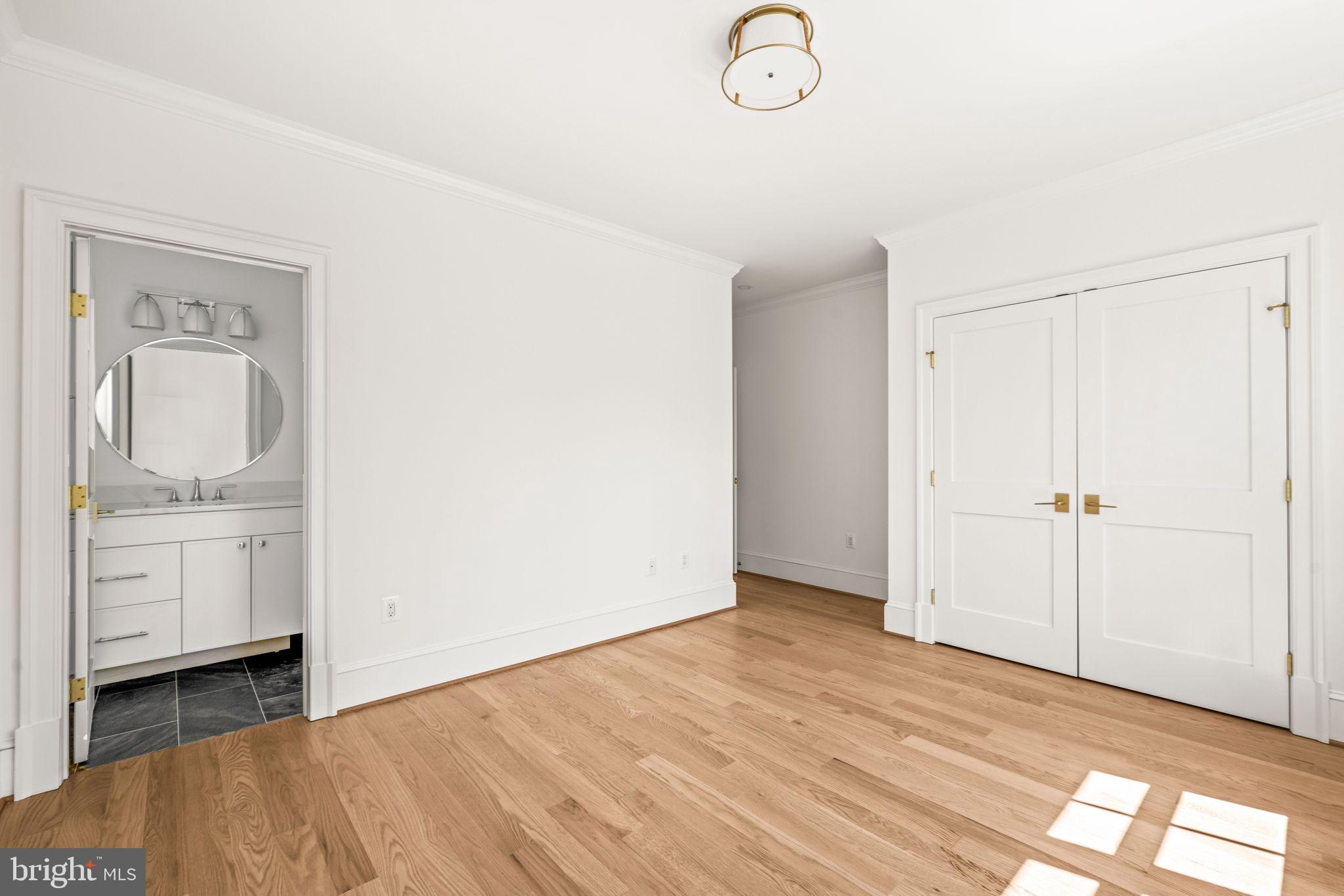 ROSEMONT - Residential