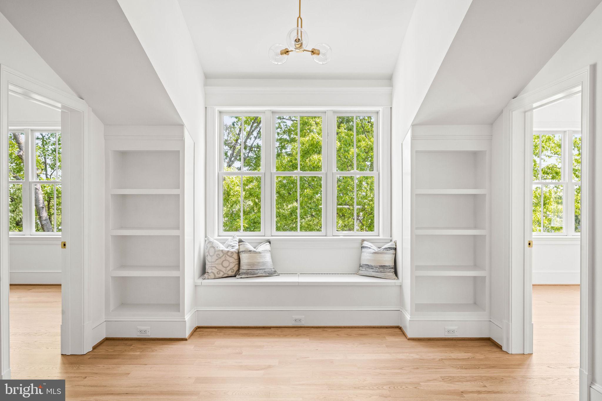 ROSEMONT - Residential