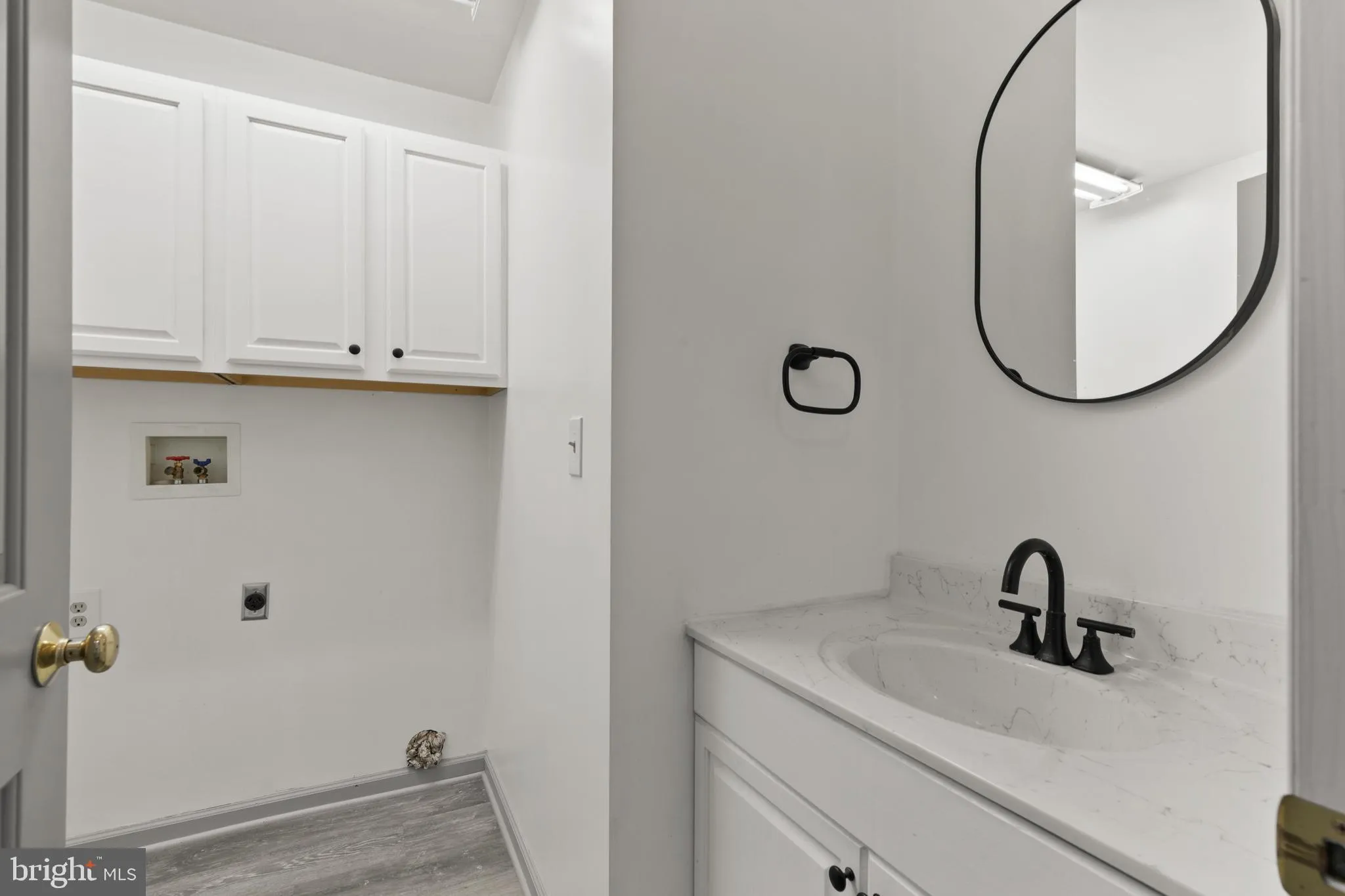 Willow Street, Pennsylvania 17584, United States, 3 Bedrooms Bedrooms, ,3 BathroomsBathrooms,Residential,Active,119886