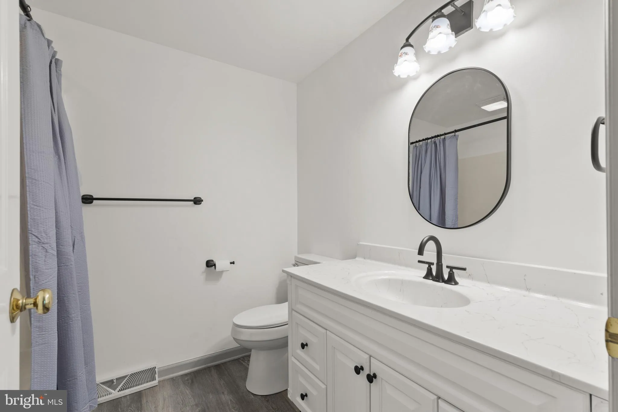 Willow Street, Pennsylvania 17584, United States, 3 Bedrooms Bedrooms, ,3 BathroomsBathrooms,Residential,Active,119886