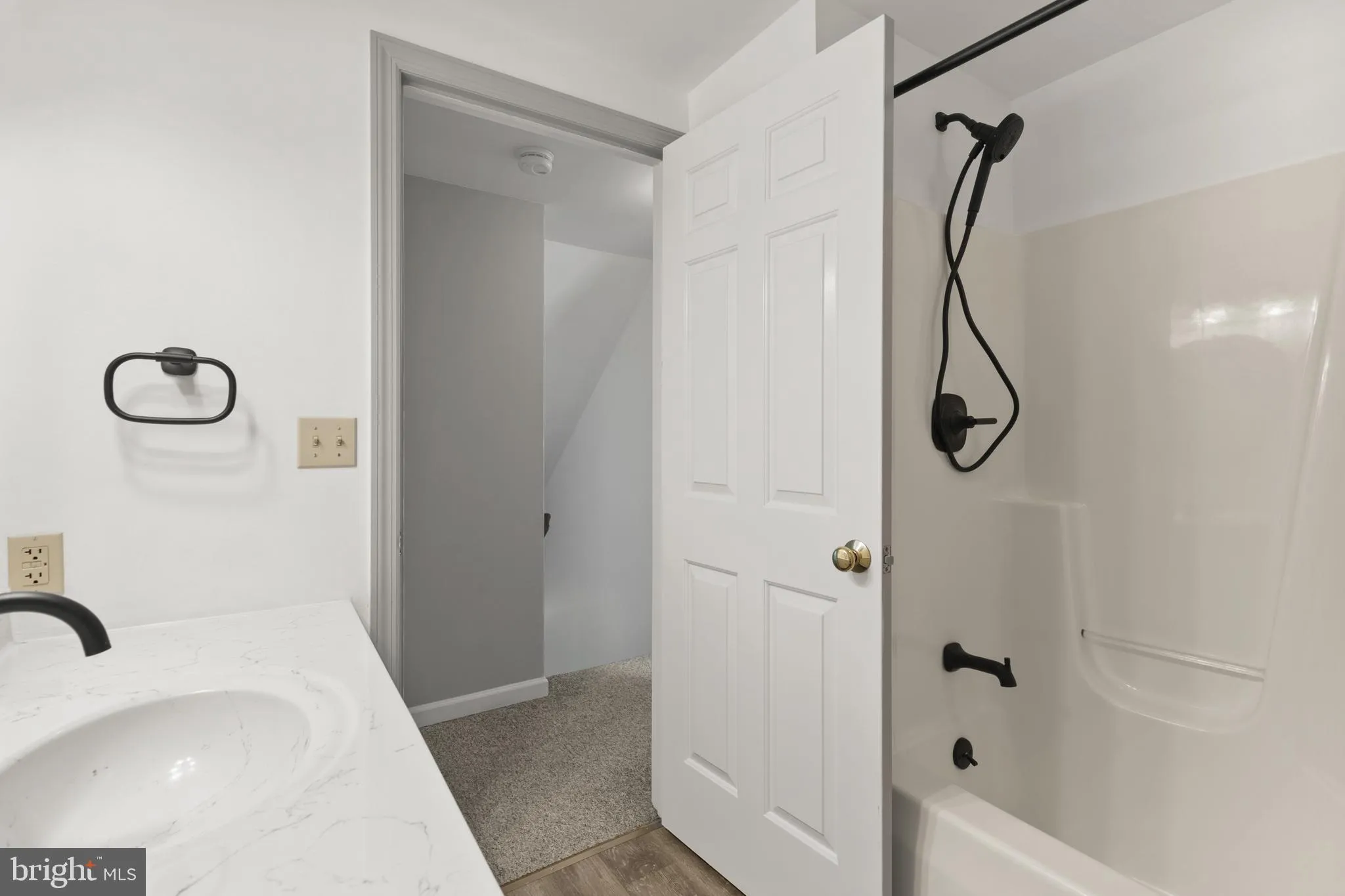 Willow Street, Pennsylvania 17584, United States, 3 Bedrooms Bedrooms, ,3 BathroomsBathrooms,Residential,Active,119886