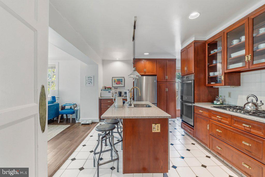 GUILFORD HISTORIC DISTRICT - Residential