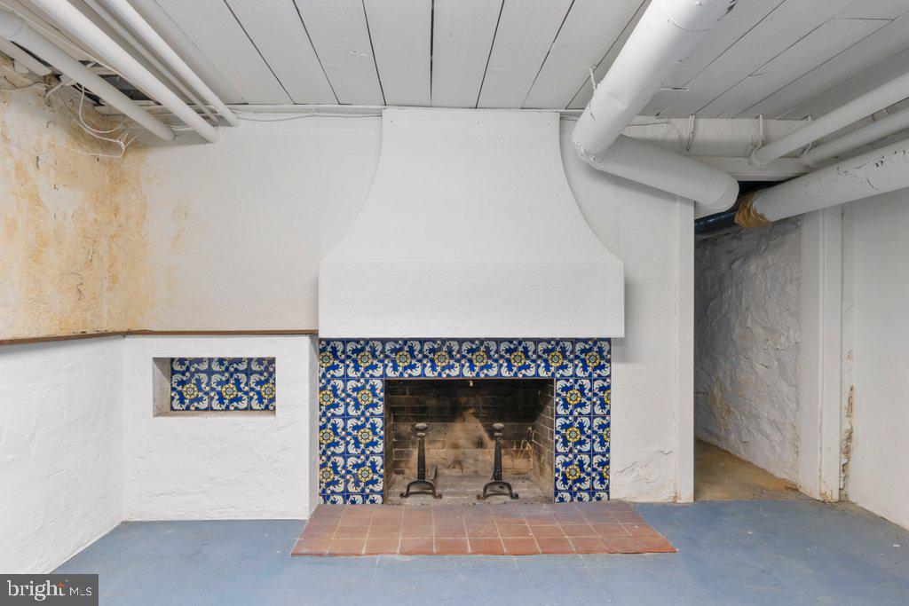 GUILFORD HISTORIC DISTRICT - Residential