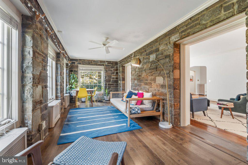 GUILFORD HISTORIC DISTRICT - Residential