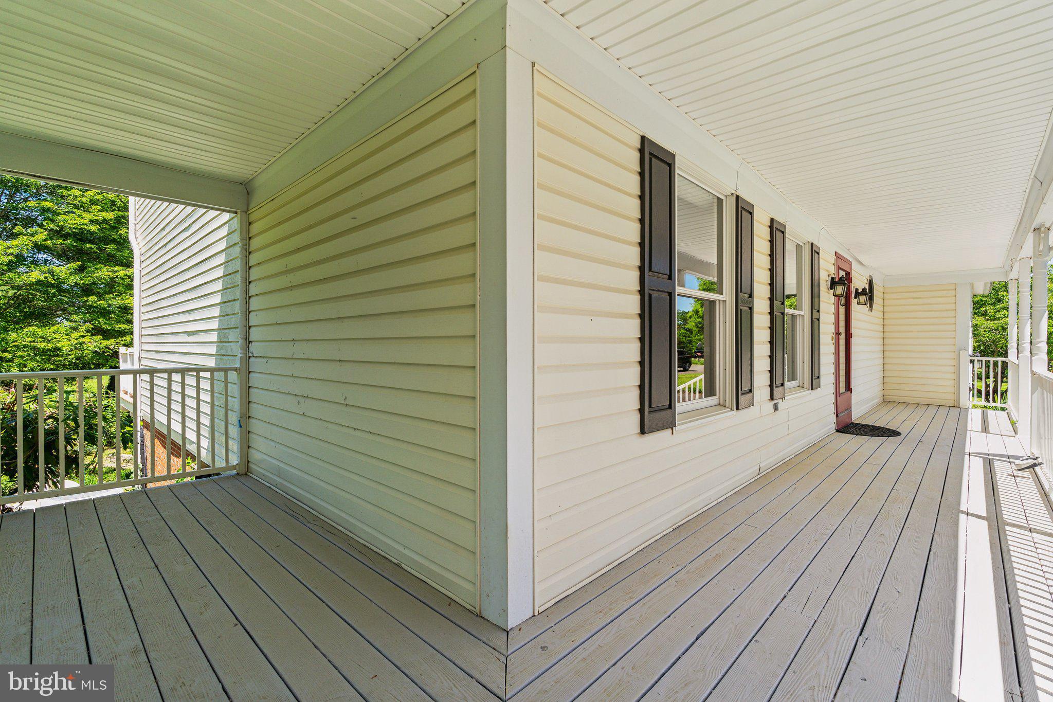 ENGLISH MEADOWS - Residential