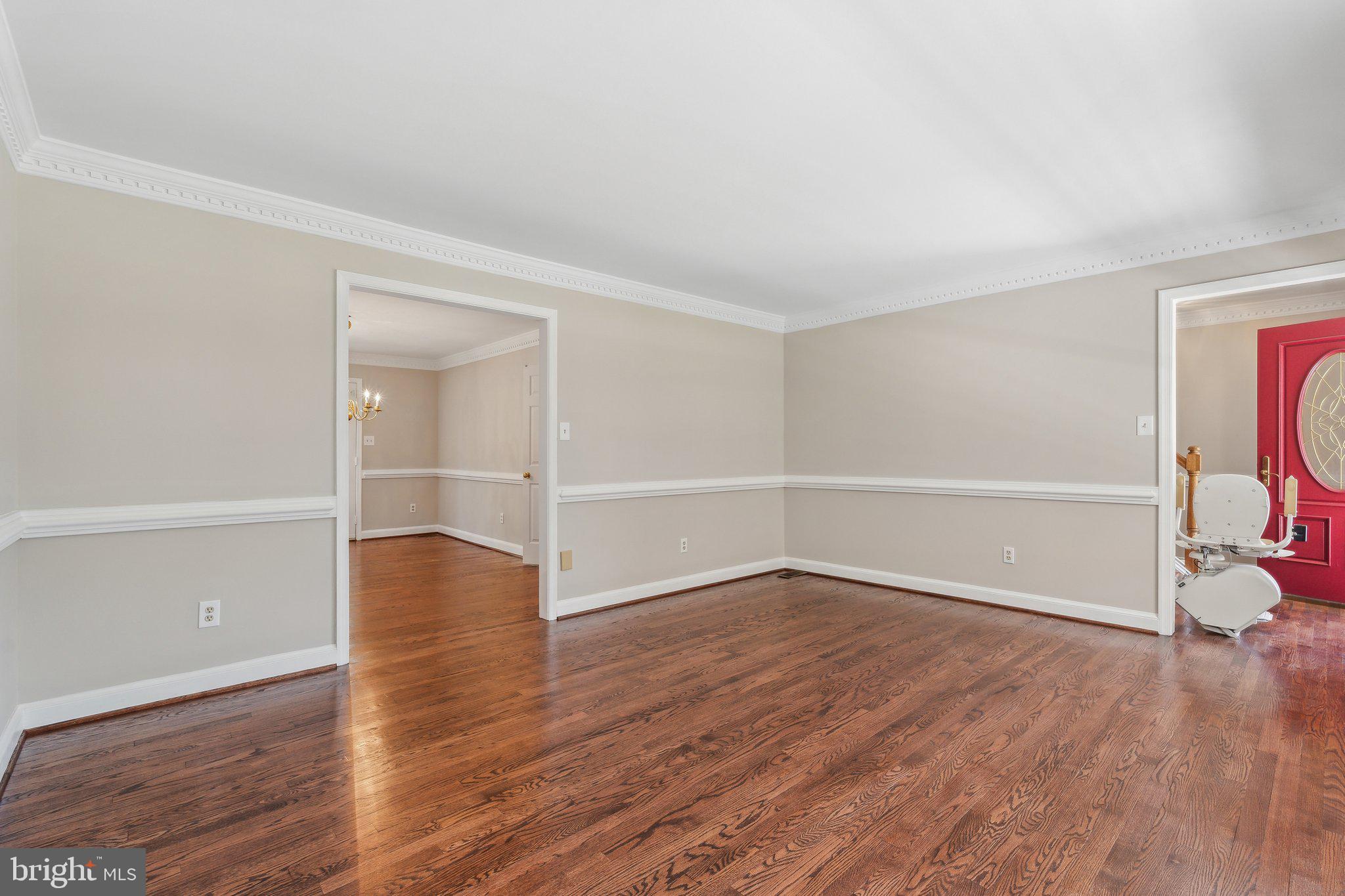 ENGLISH MEADOWS - Residential