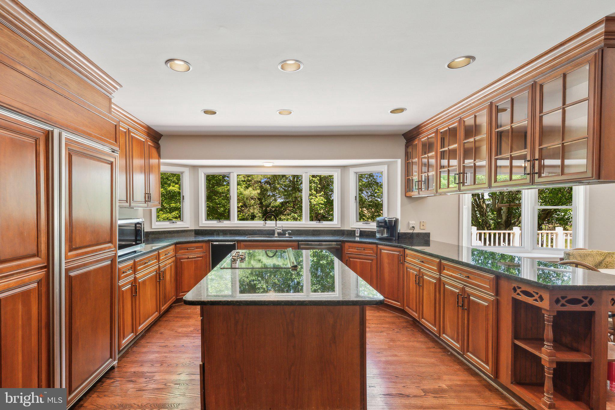 ENGLISH MEADOWS - Residential