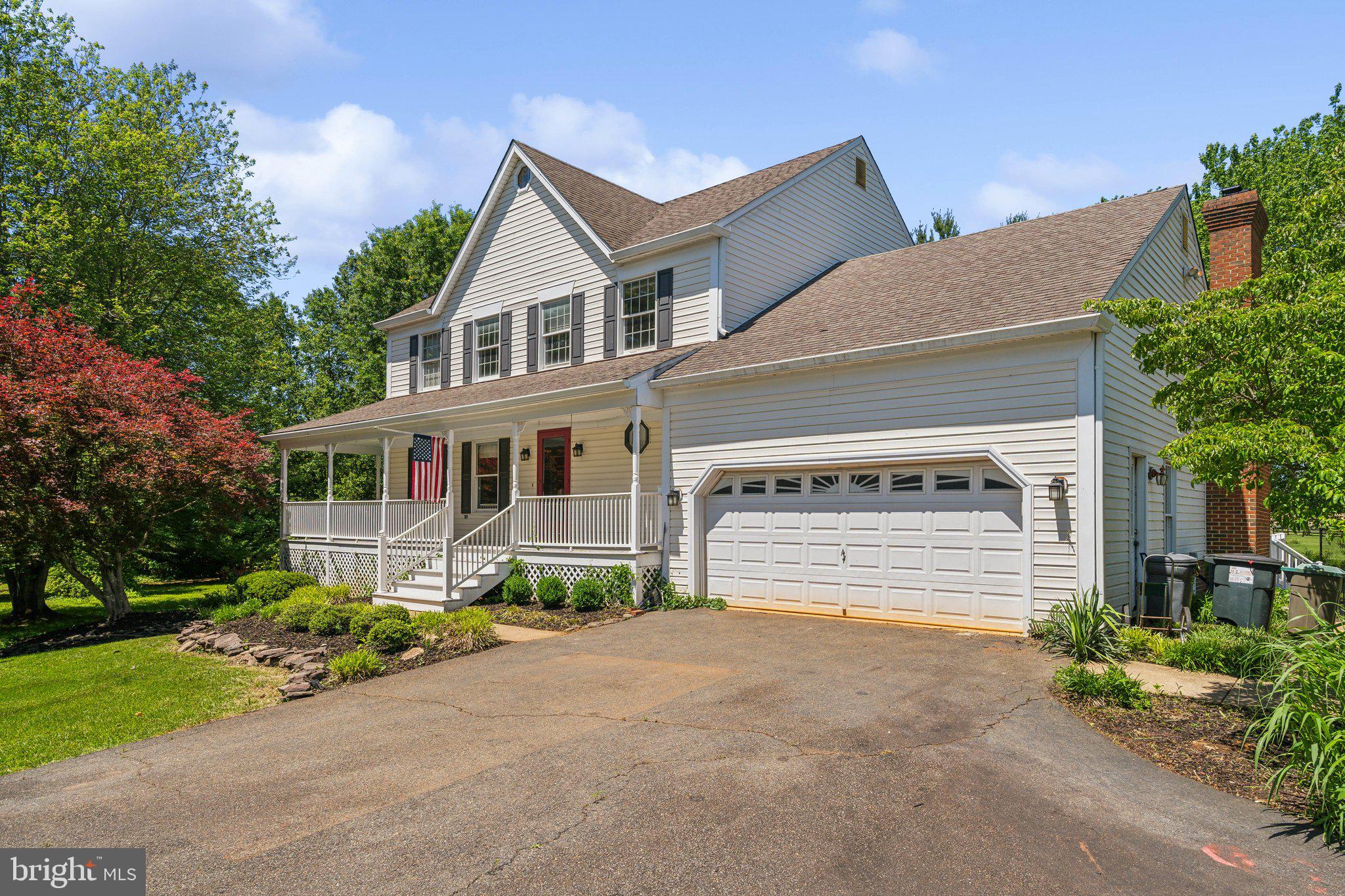ENGLISH MEADOWS - Residential