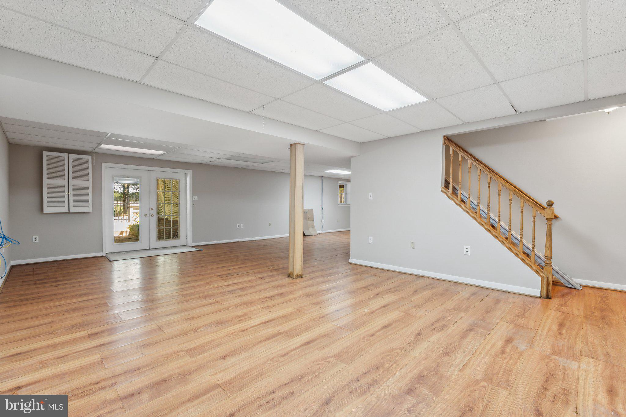 ENGLISH MEADOWS - Residential