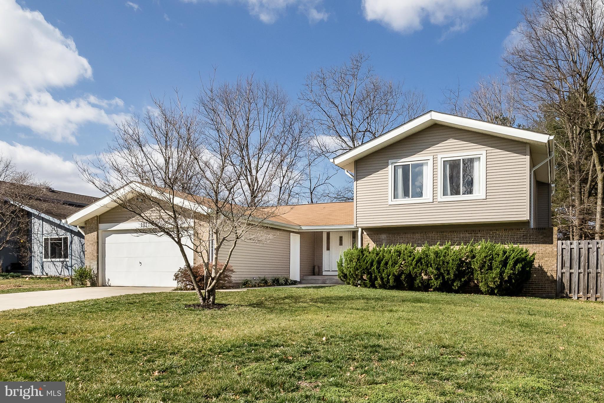 OAK TREE - Residential