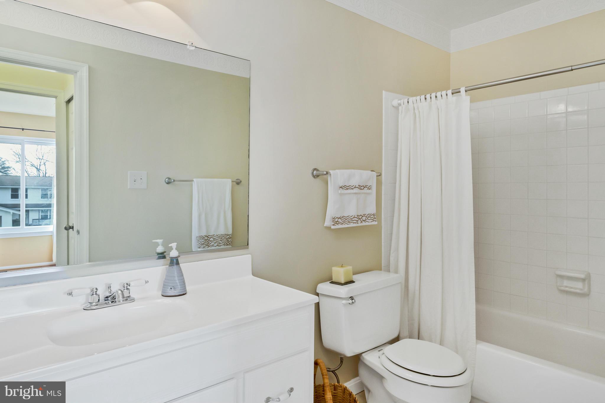 OAK TREE - Residential