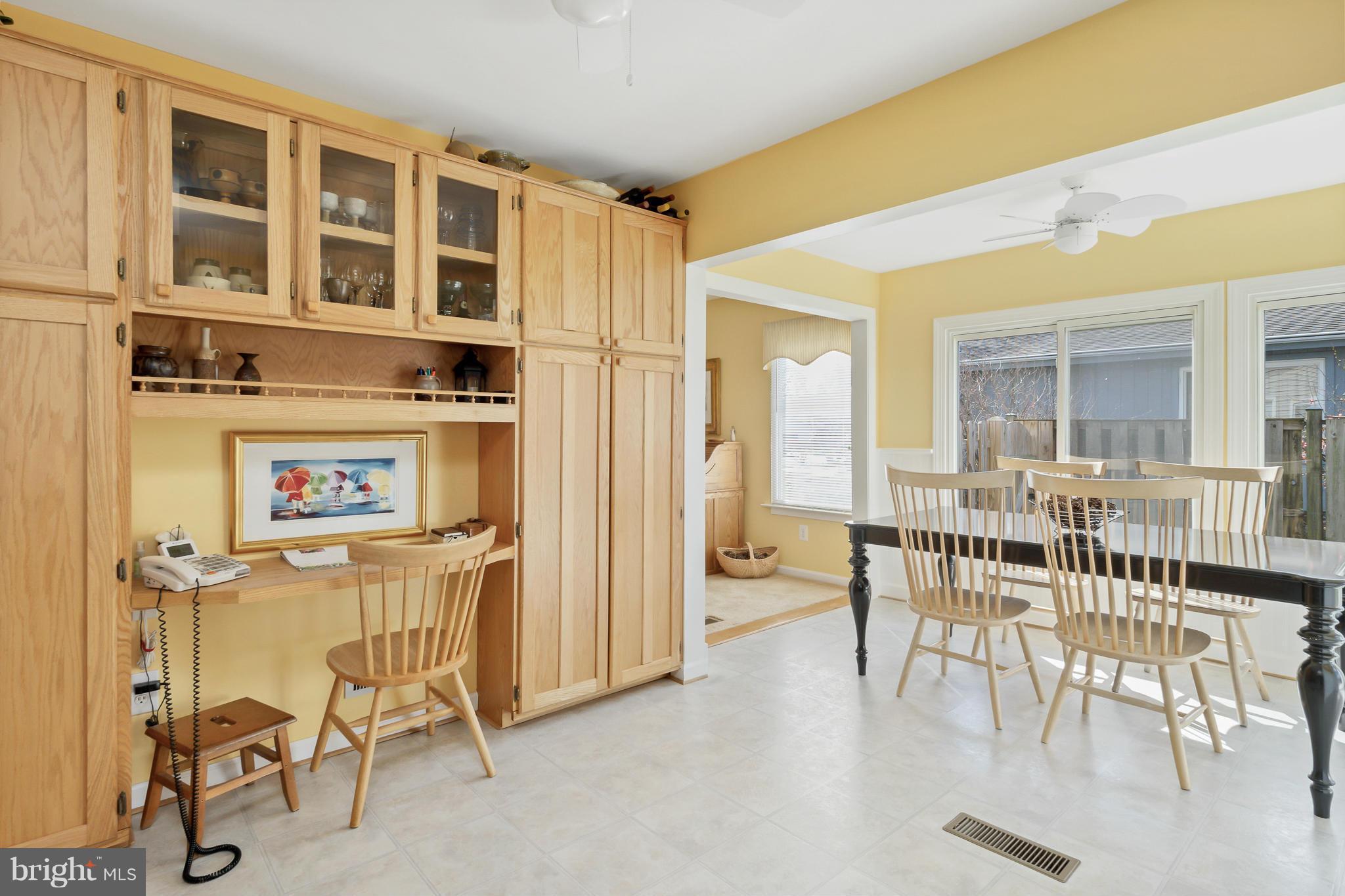 OAK TREE - Residential