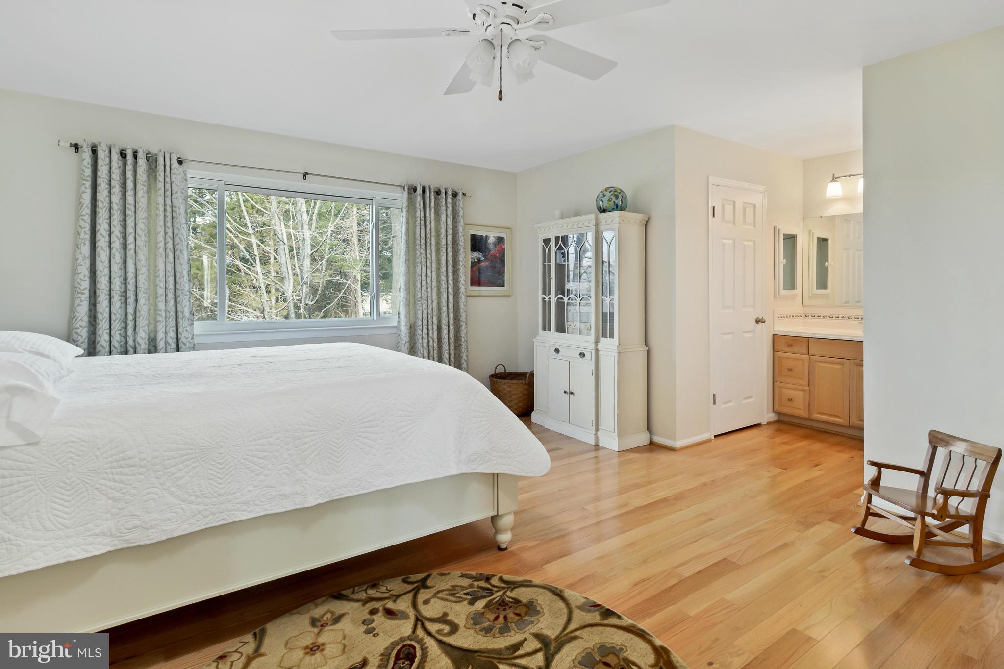 OAK TREE - Residential