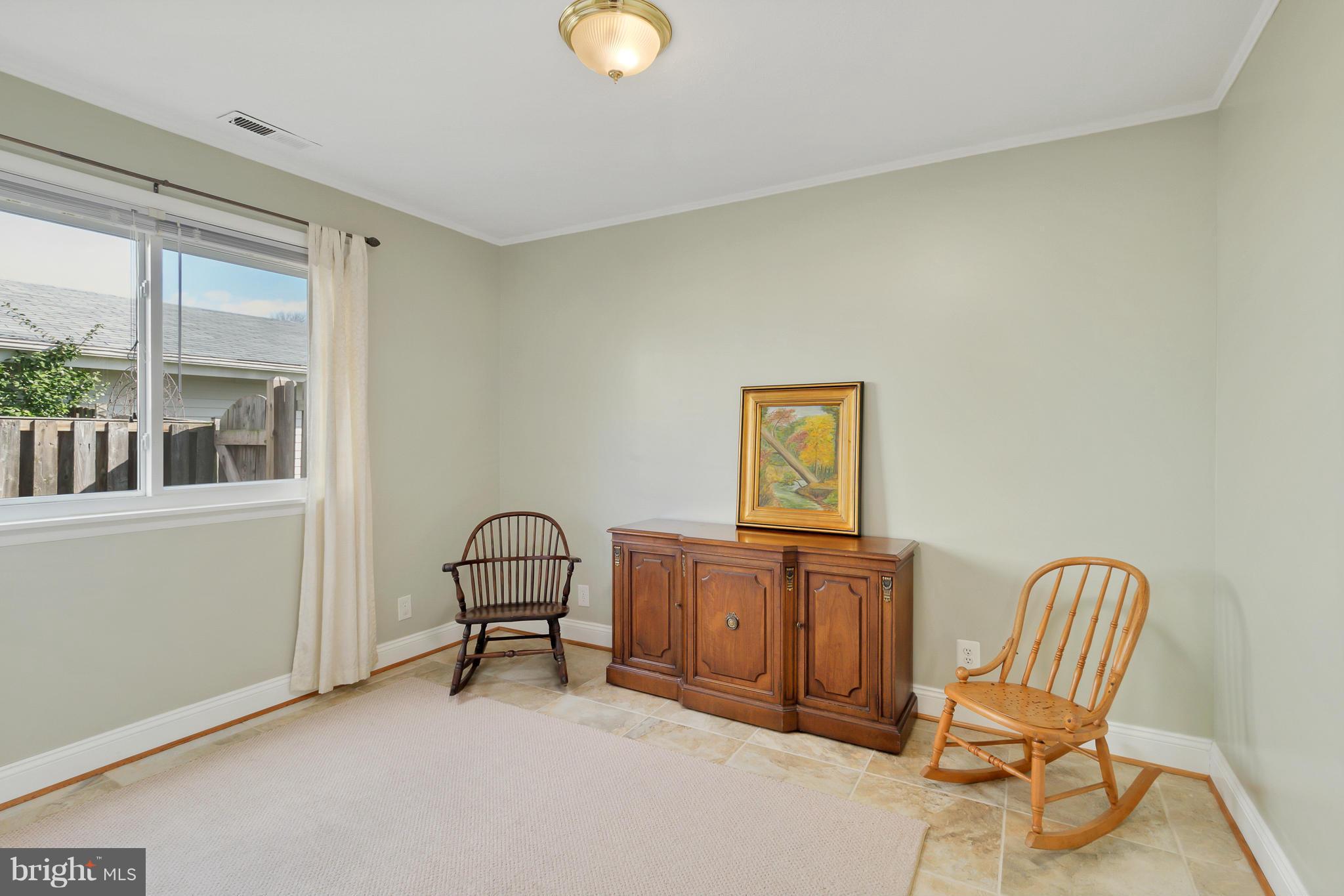 OAK TREE - Residential