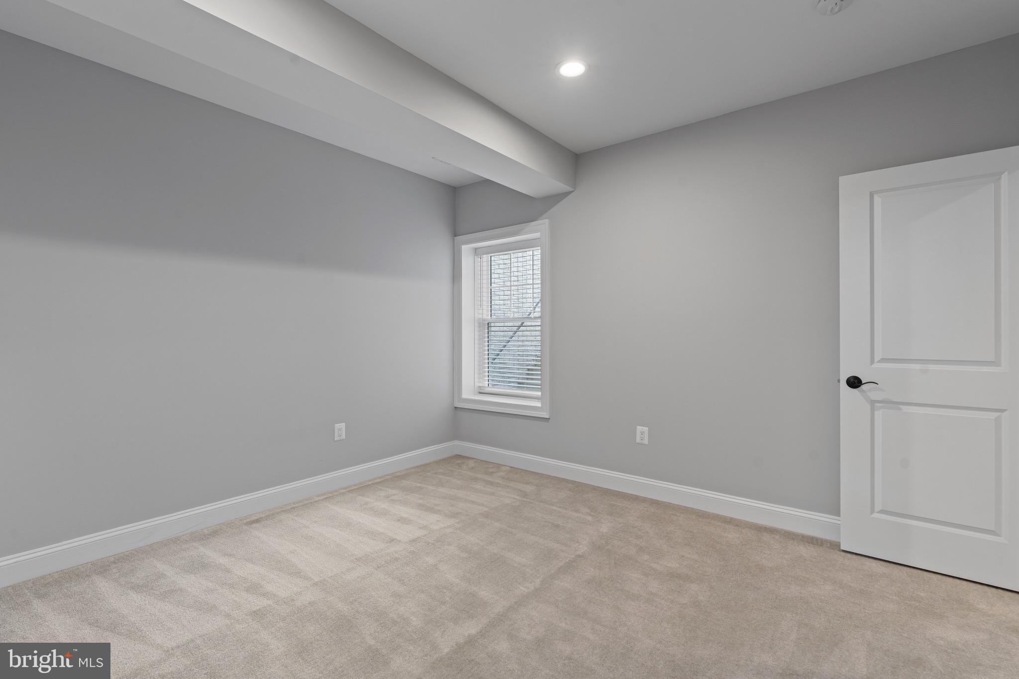 PIMMIT HILLS - Residential