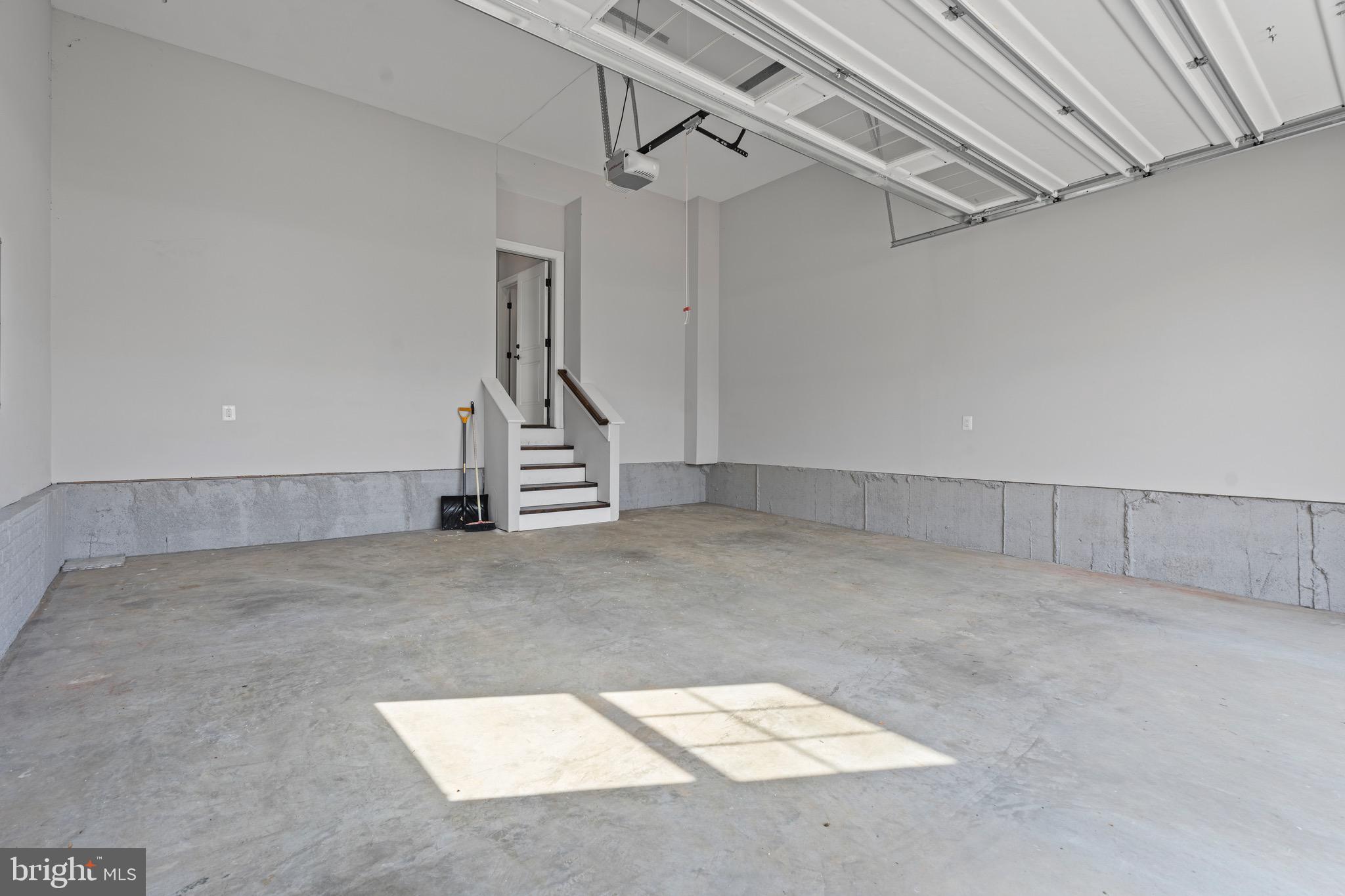 PIMMIT HILLS - Residential