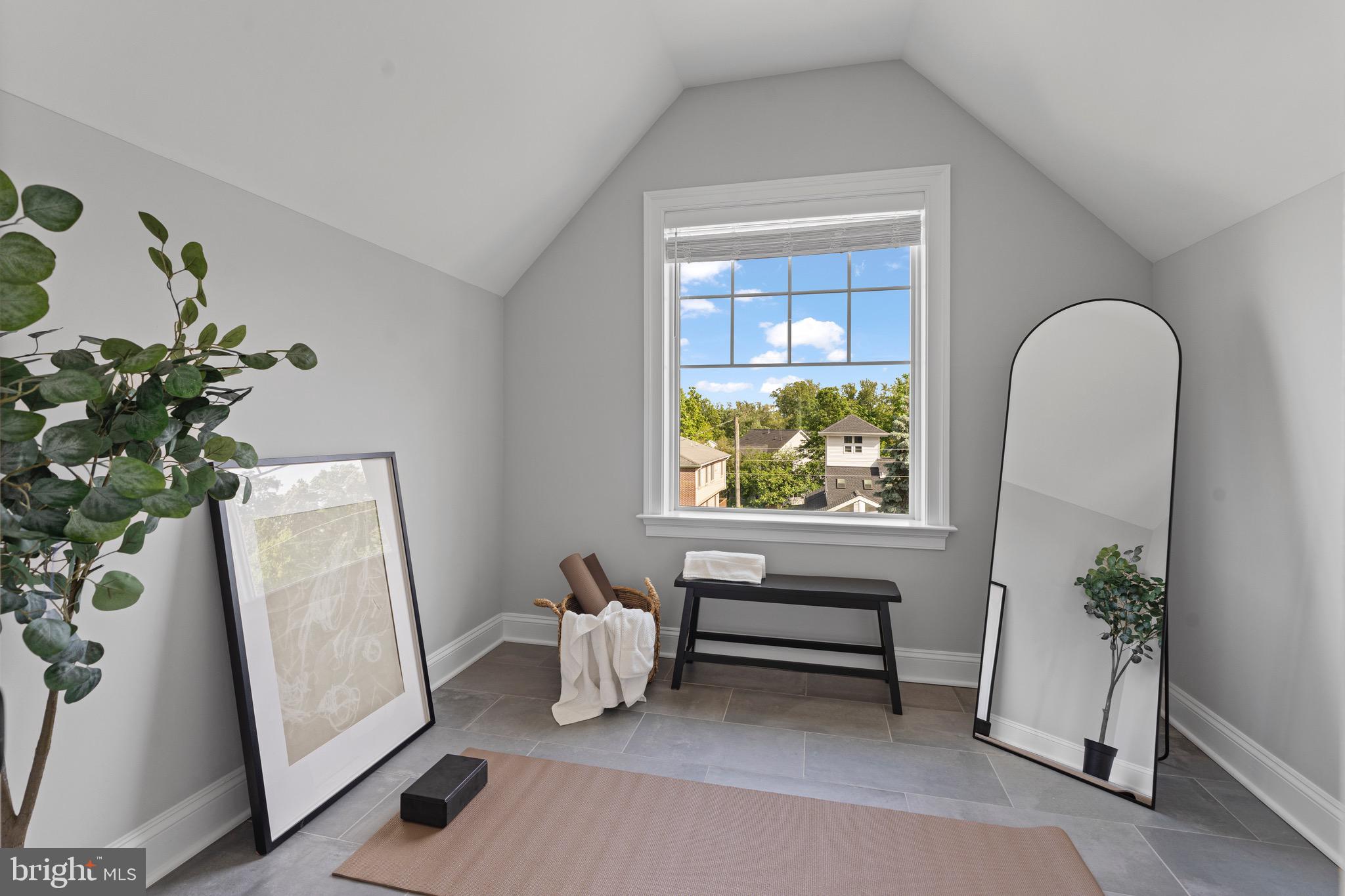 PIMMIT HILLS - Residential