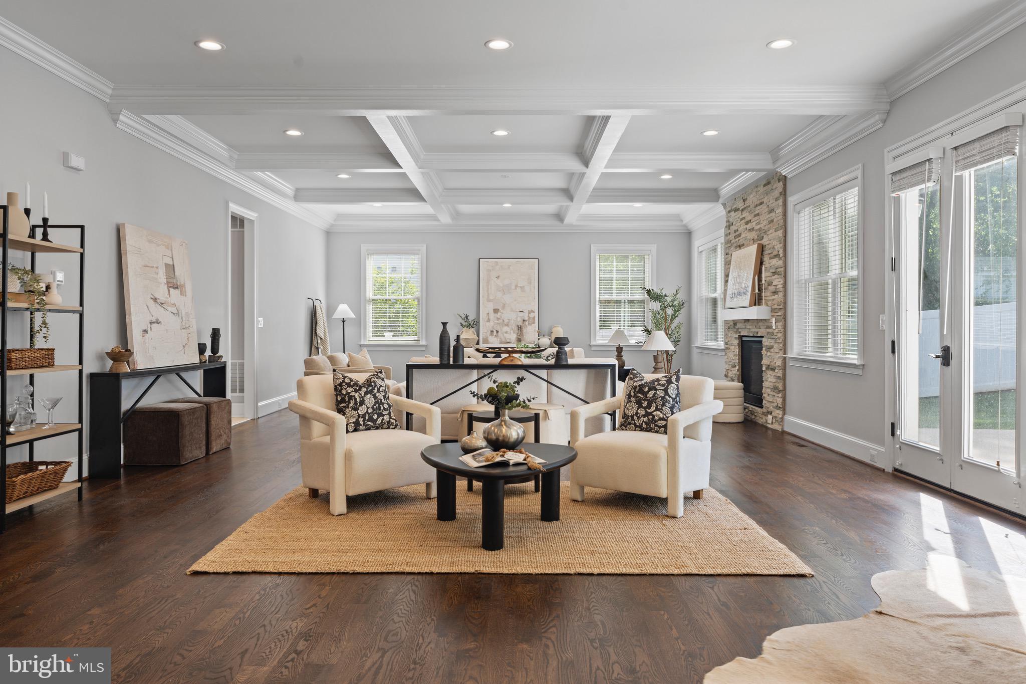 PIMMIT HILLS - Residential