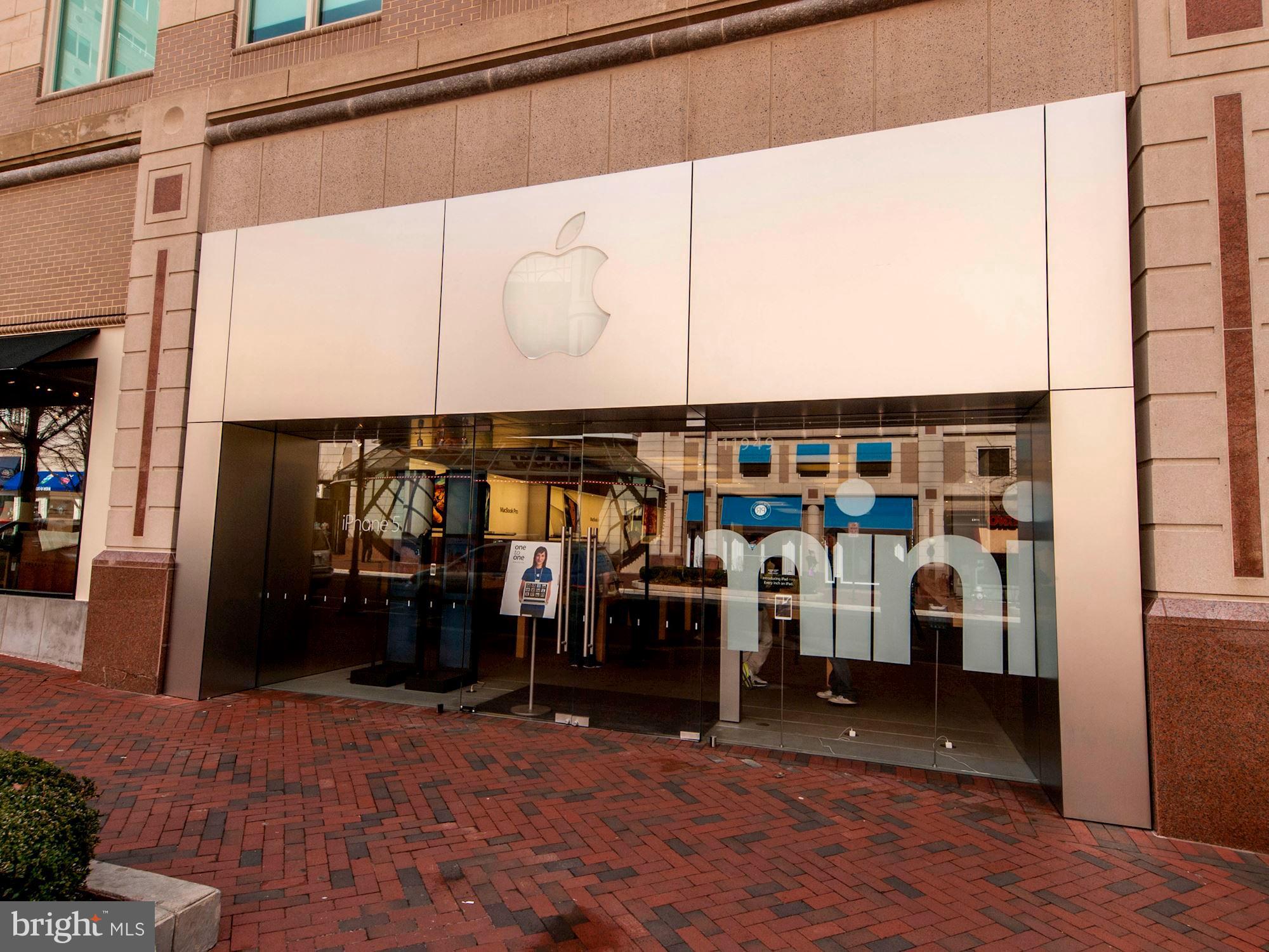 RESTON TOWN CENTER - Residential Lease