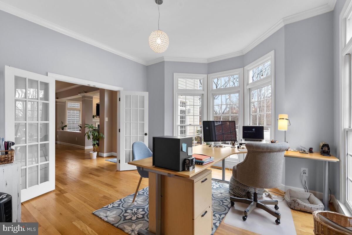 KENTLANDS GATEHOUSE - Residential