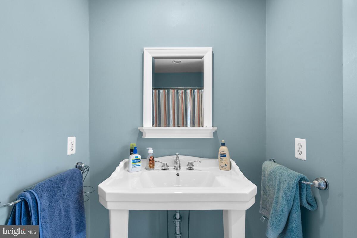 KENTLANDS GATEHOUSE - Residential