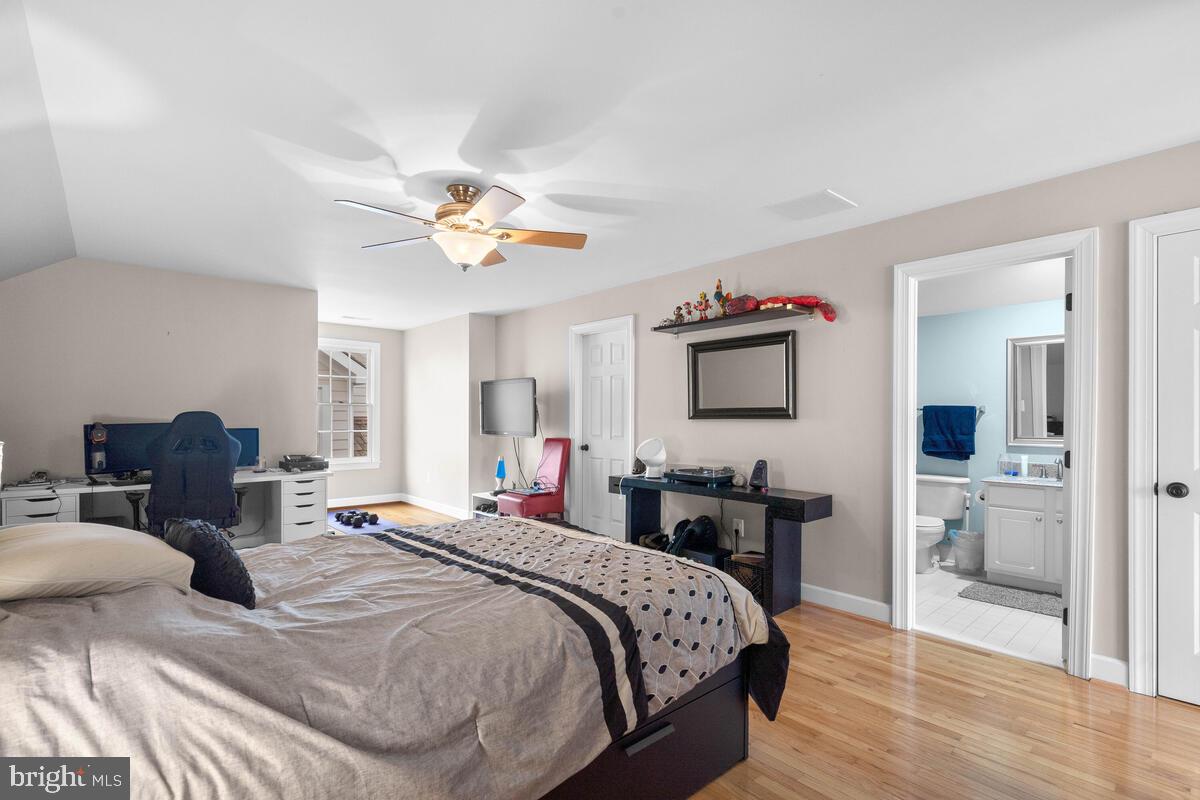 KENTLANDS GATEHOUSE - Residential