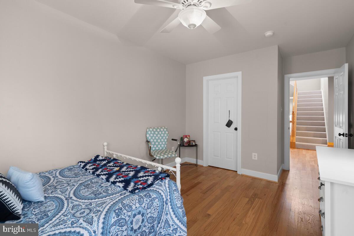 KENTLANDS GATEHOUSE - Residential