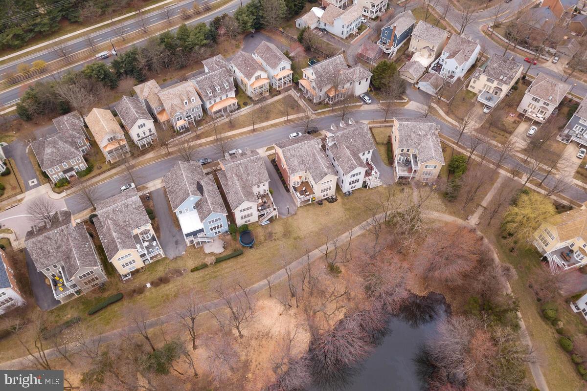 KENTLANDS GATEHOUSE - Residential