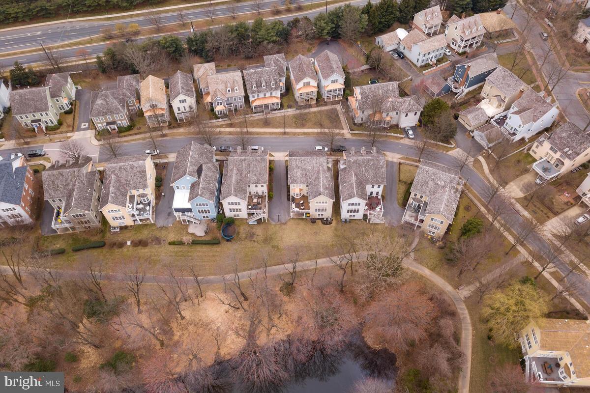 KENTLANDS GATEHOUSE - Residential