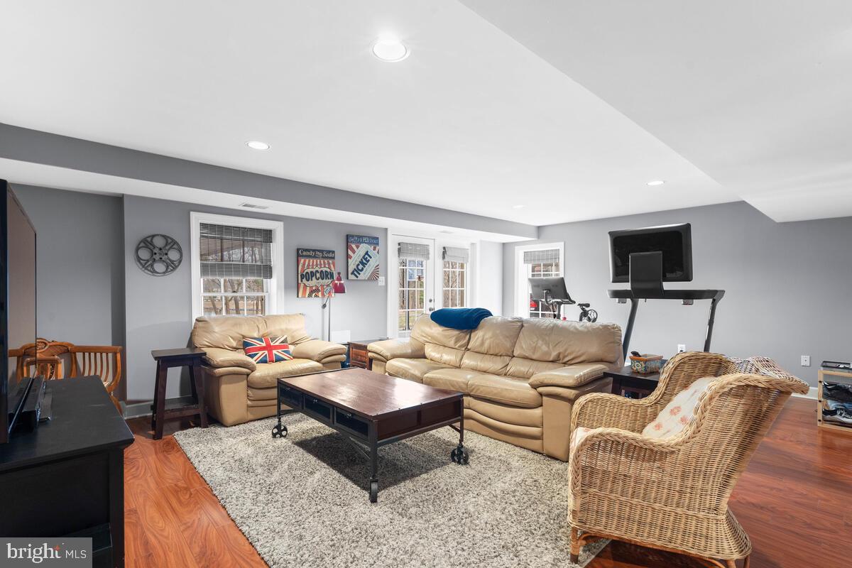 KENTLANDS GATEHOUSE - Residential