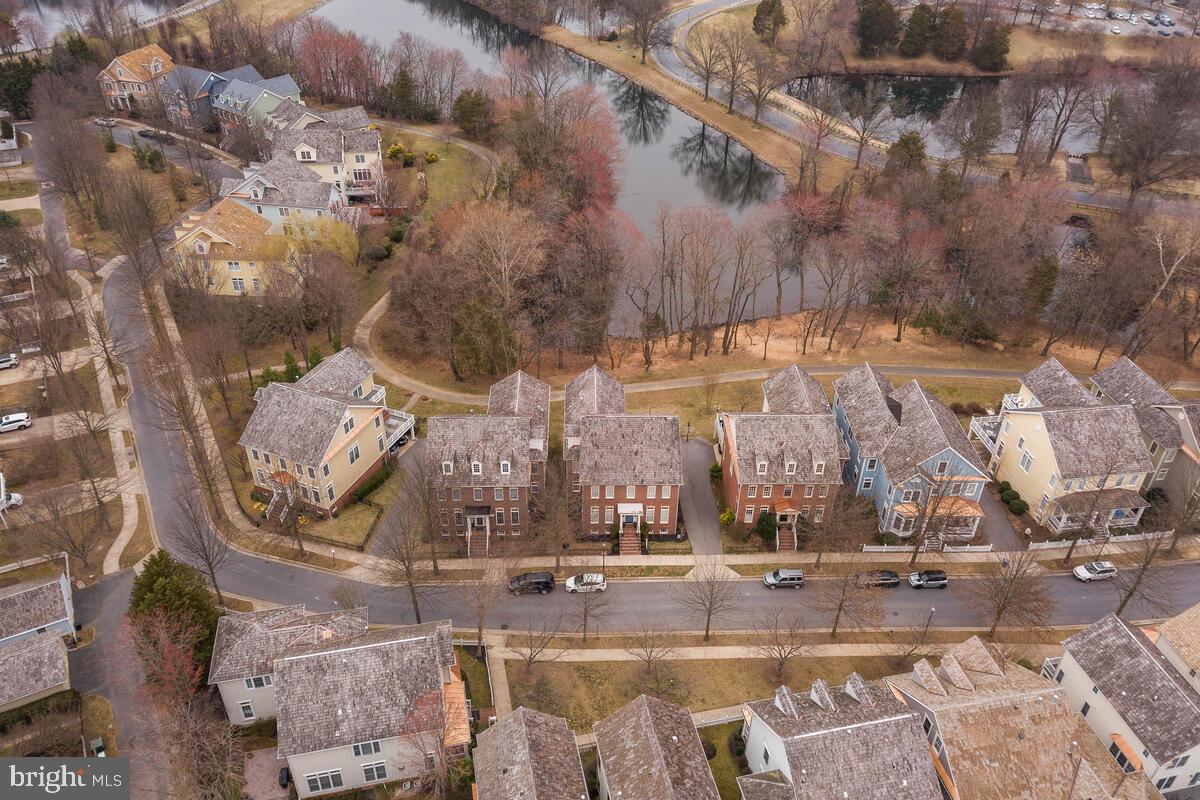 KENTLANDS GATEHOUSE - Residential