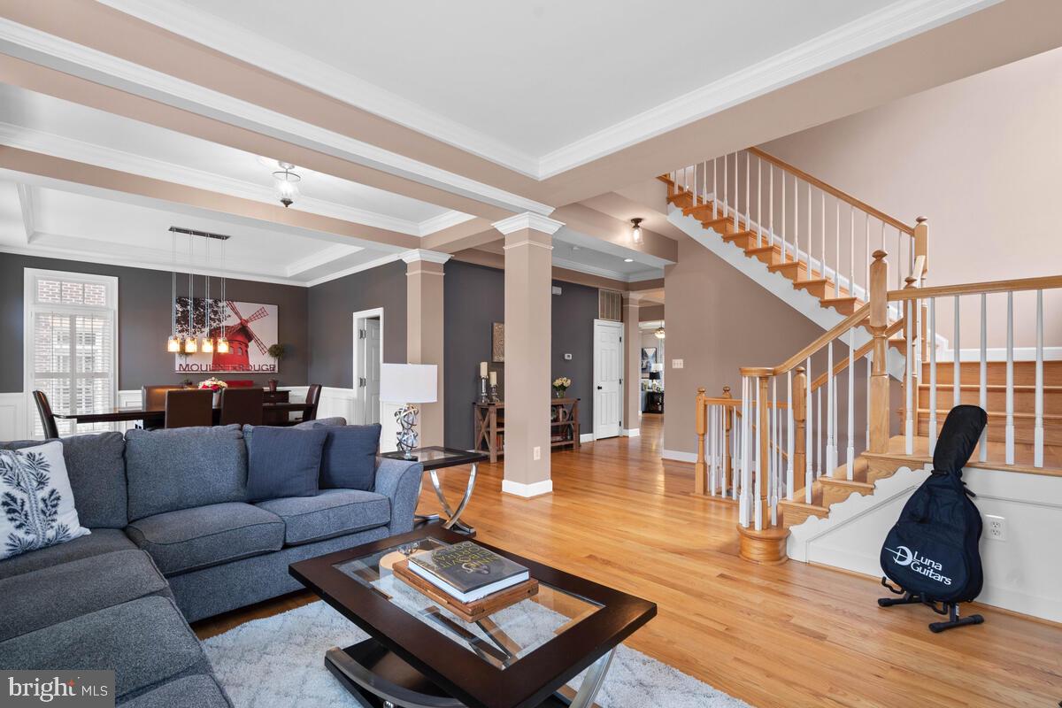 KENTLANDS GATEHOUSE - Residential