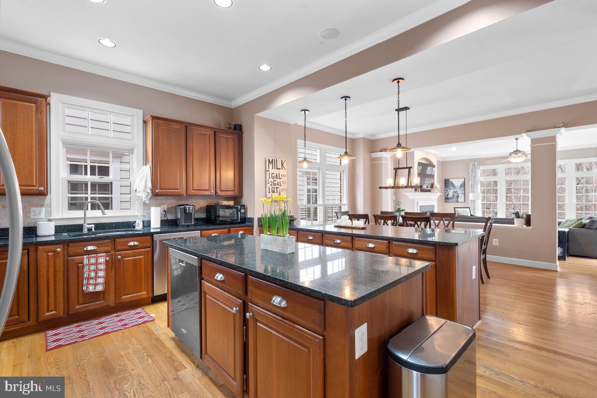 KENTLANDS GATEHOUSE - Residential