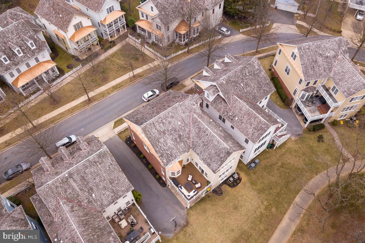 KENTLANDS GATEHOUSE - Residential