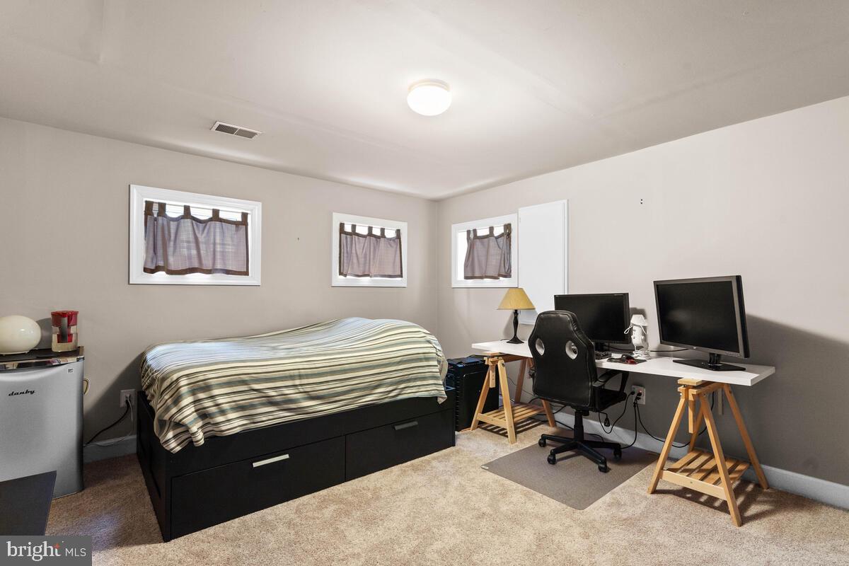 KENTLANDS GATEHOUSE - Residential