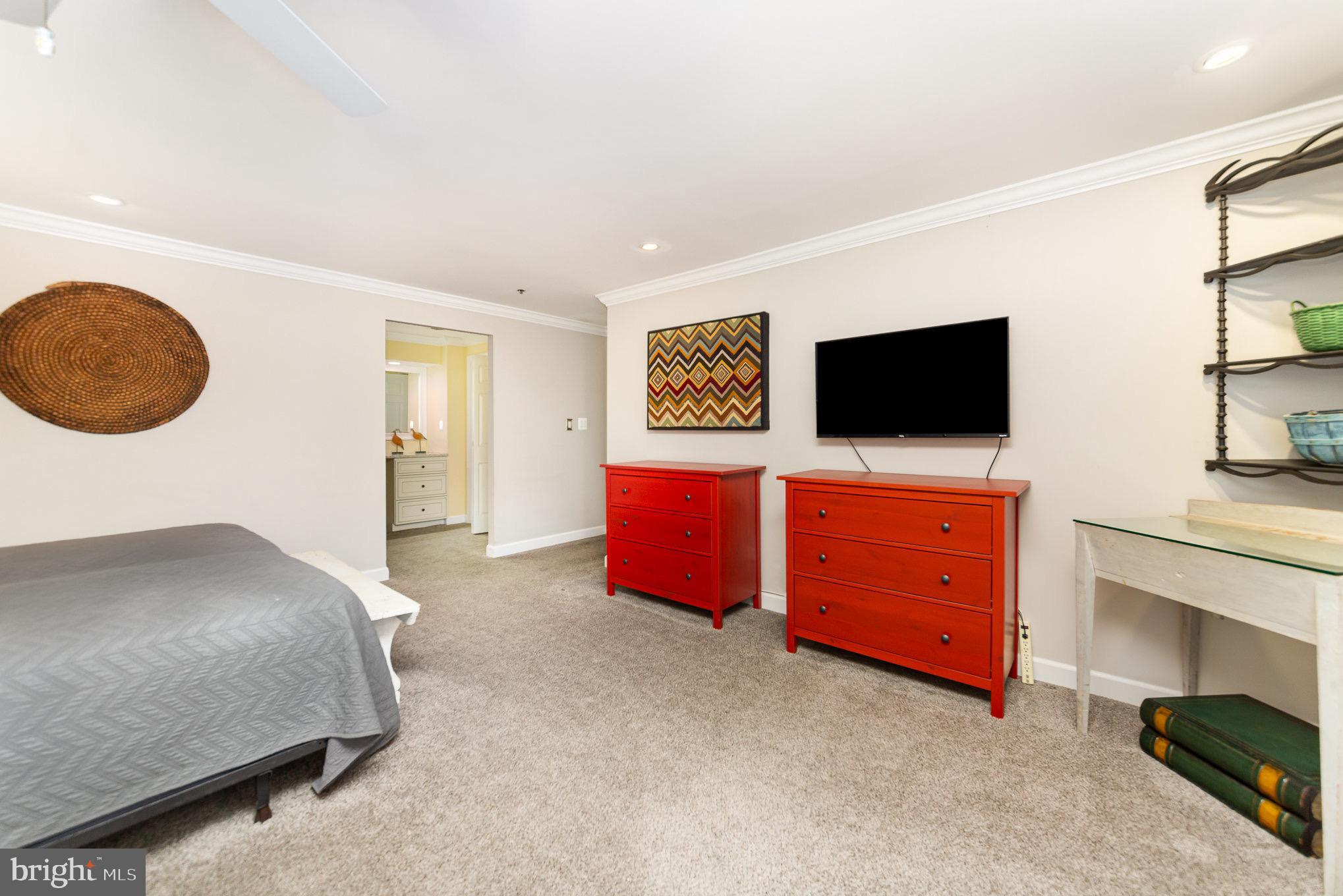 TOWSONGATE - Residential