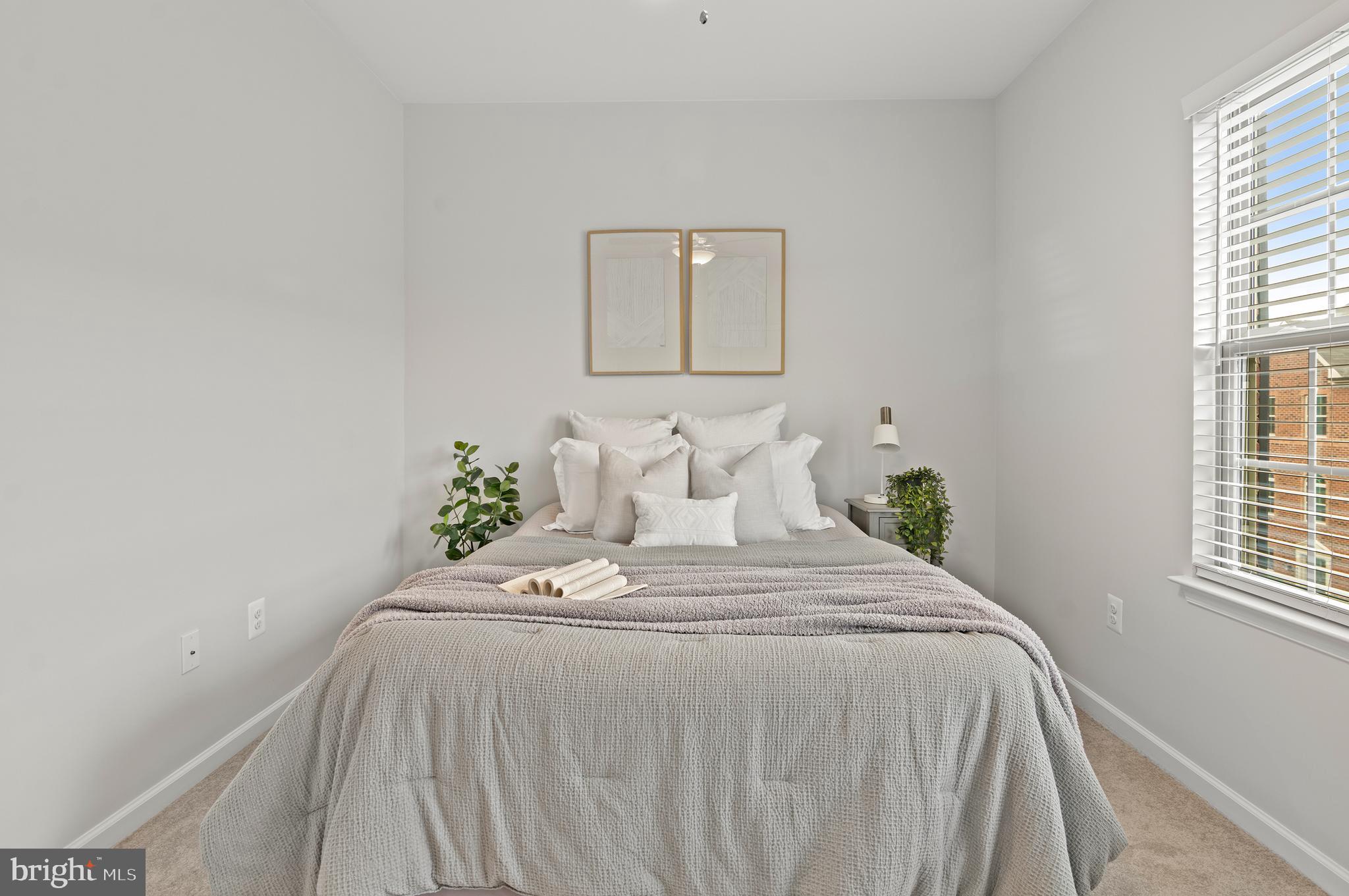 OLDHAM CROSSING - Residential Lease