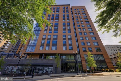 Photo of 2000 Clarendon Boulevard #203, ARLINGTON, VA 22201 (MLS # VAAR2072720)