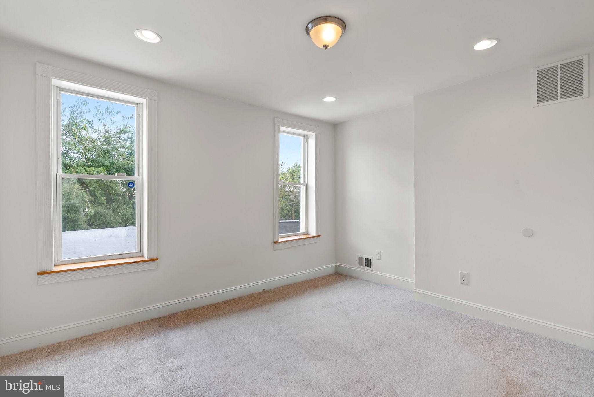 RESERVOIR HILL - Residential
