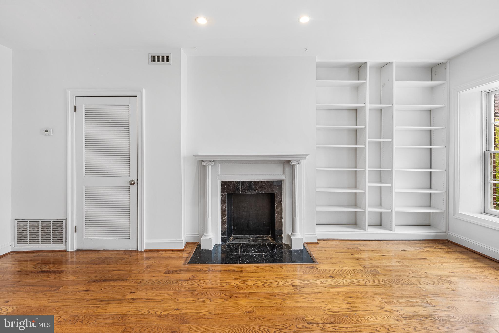 WASHINGTON SQ WEST - Residential