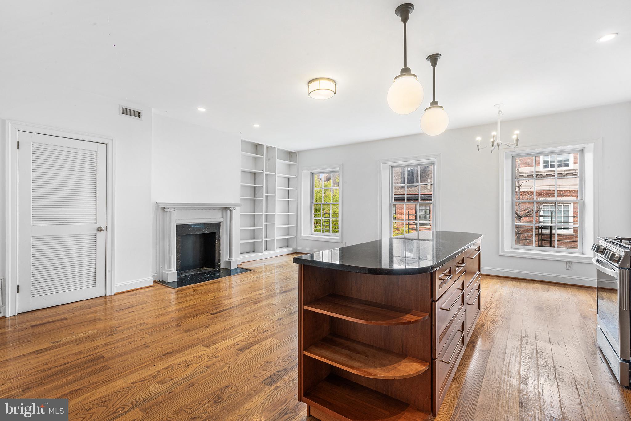 WASHINGTON SQ WEST - Residential