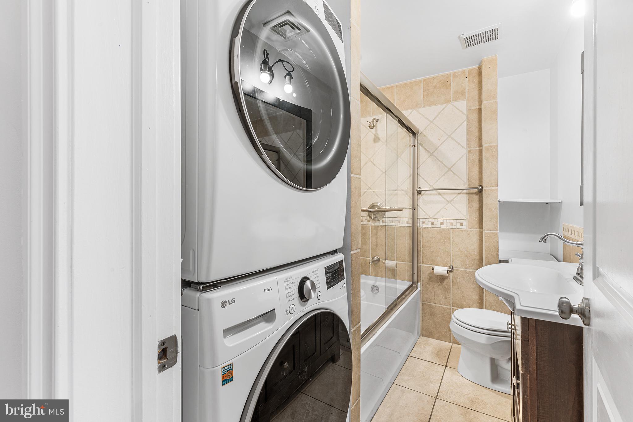 WASHINGTON SQ WEST - Residential