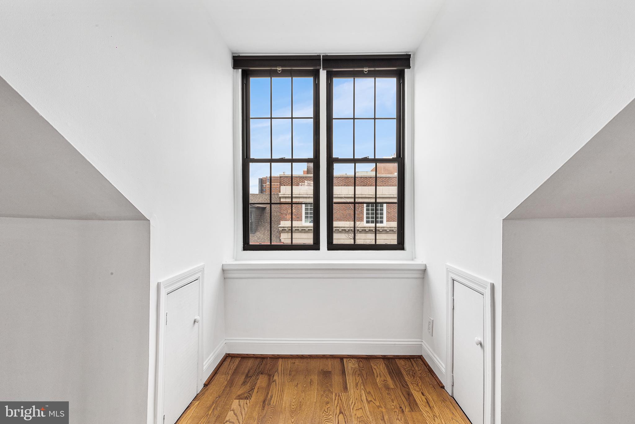 WASHINGTON SQ WEST - Residential