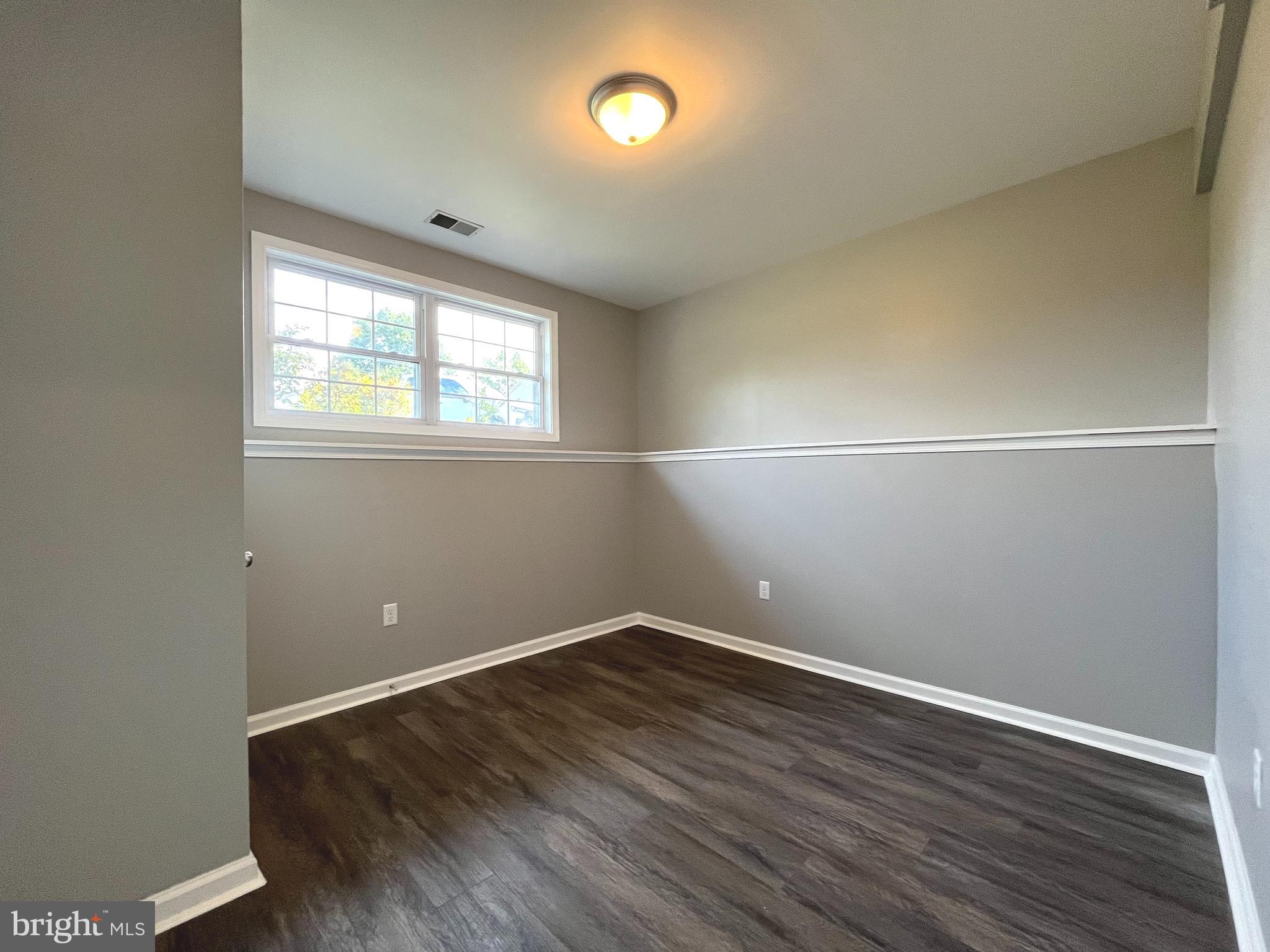 CAMERON ACRES - Residential