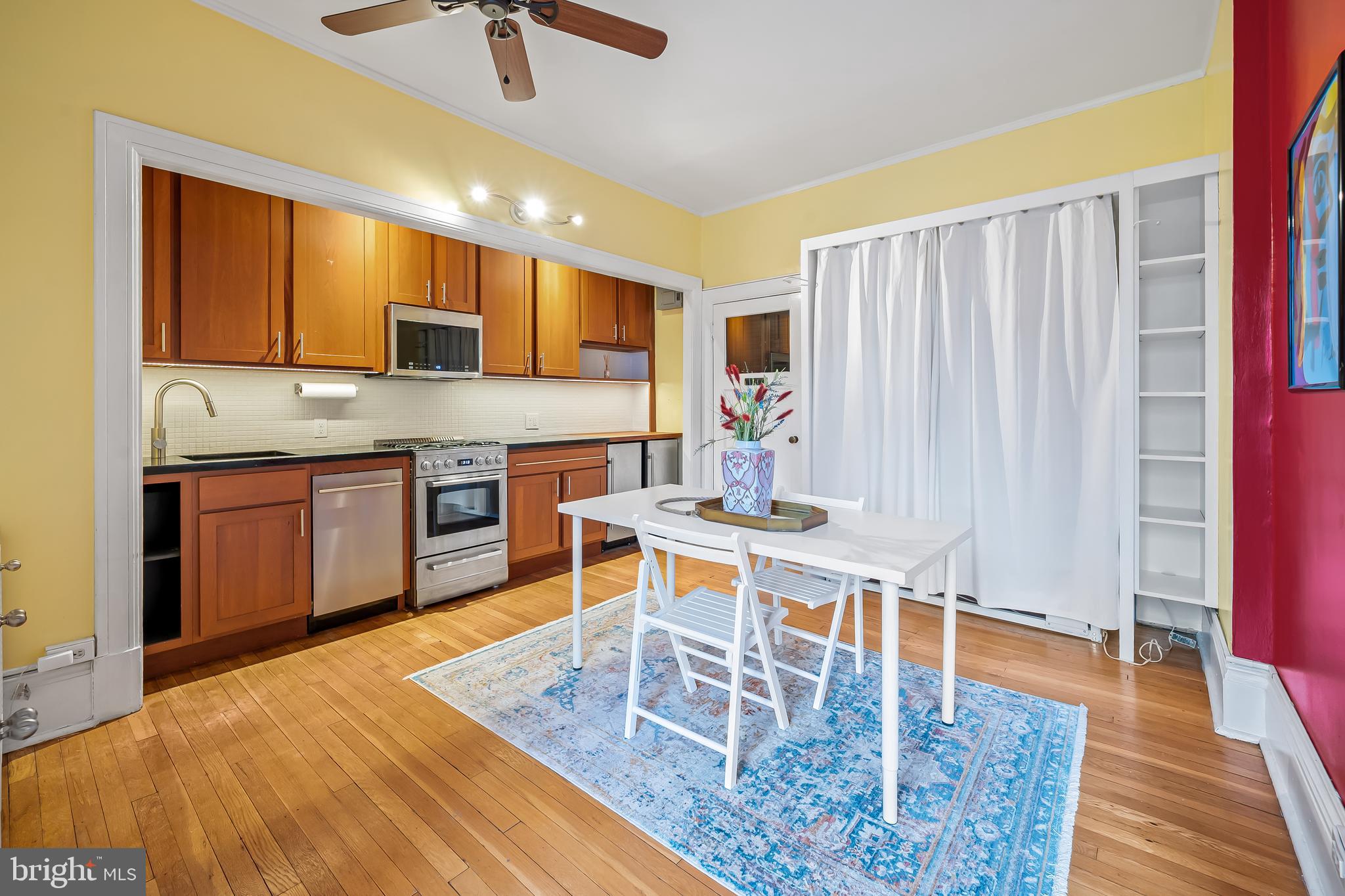 ROLAND PARK - Residential