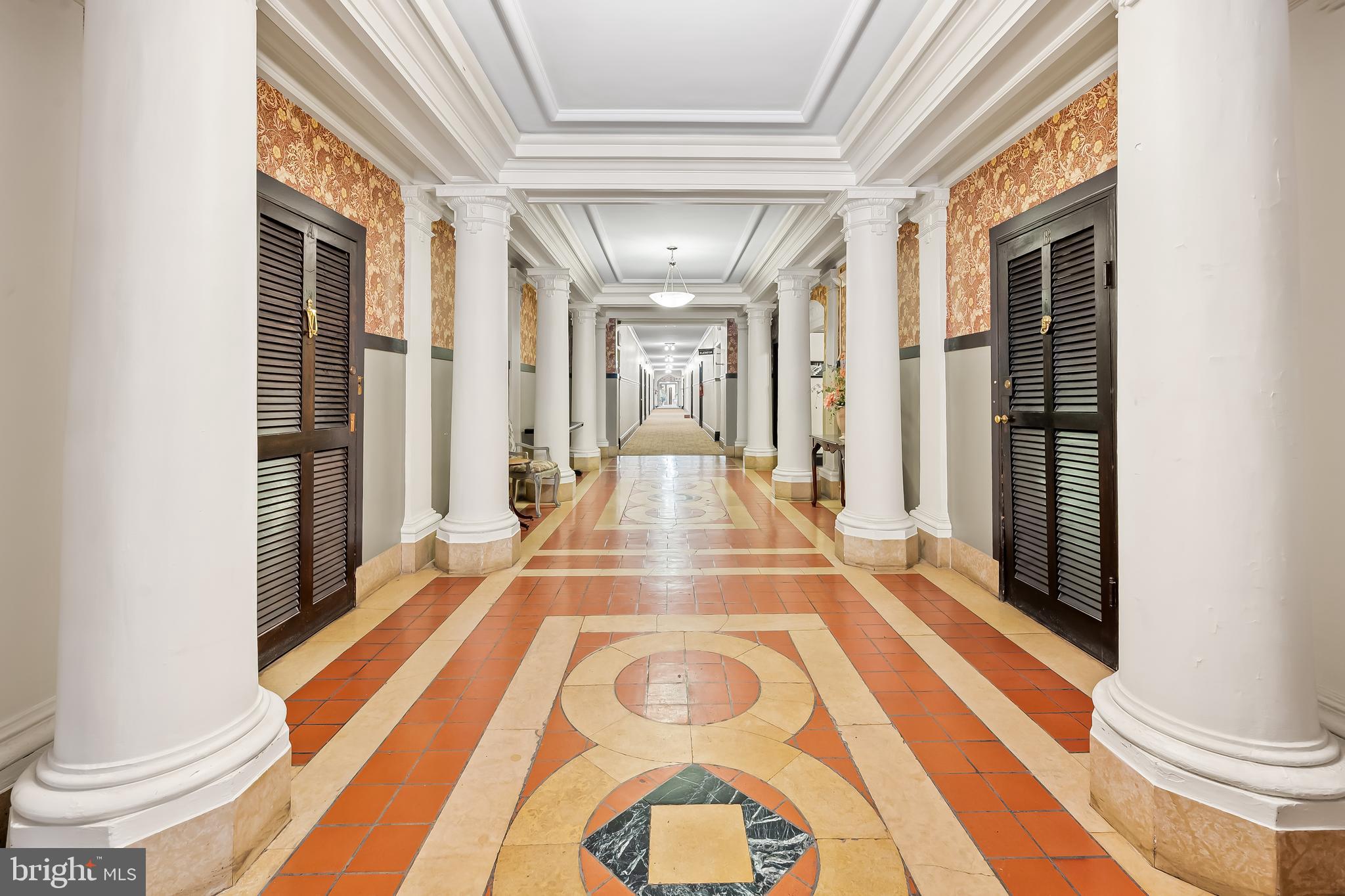 ROLAND PARK - Residential