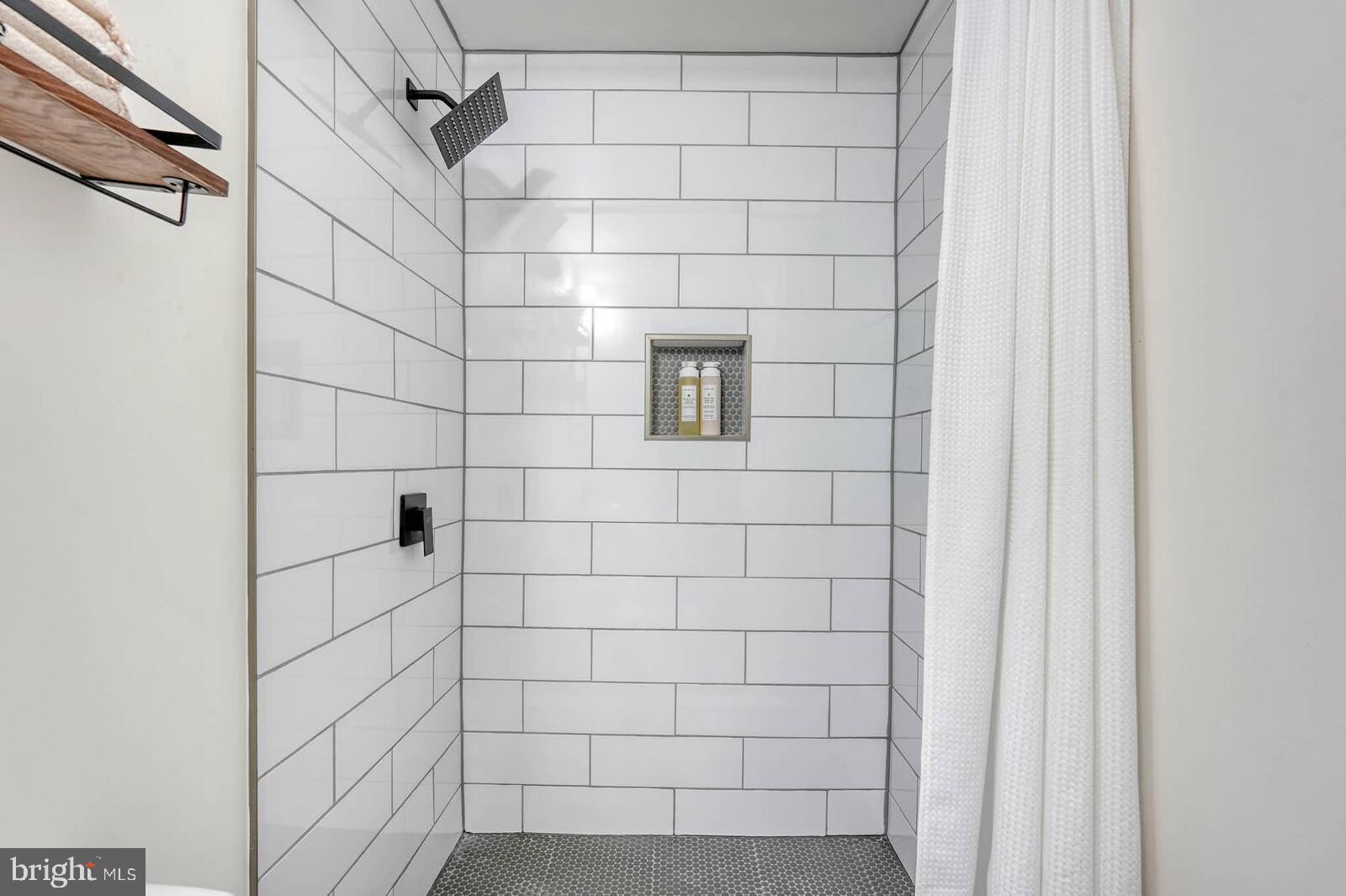 OLNEY OAKS - Residential